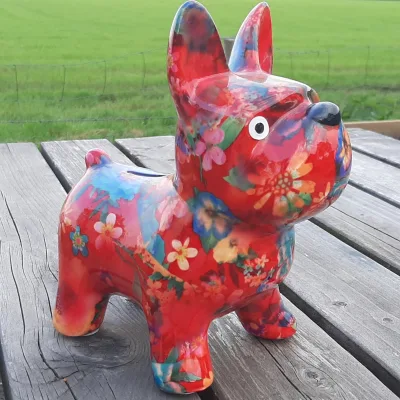 Spaarpot gebloemde hond in rood