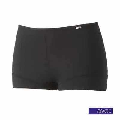 AVET dames shortje zwart 3844