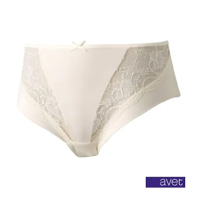 AVET dames slipje off-white 32531