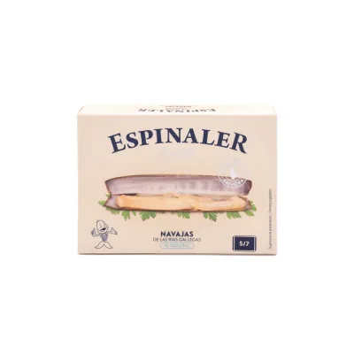 Espinaler scheermessen op water en zout