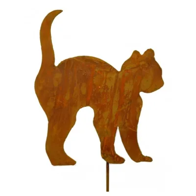 Speels katje met bolle rug, tuinsteker, roest design