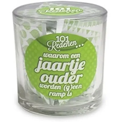 Glazen potje met 101 redenen waarom een jaartje ouder worden geen ramp is