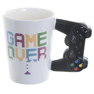 Mok gaming game over met controller als oor