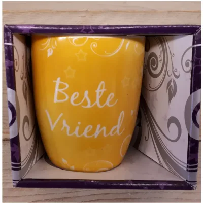 Mok beste vriend geel in nette geschenkverpakking